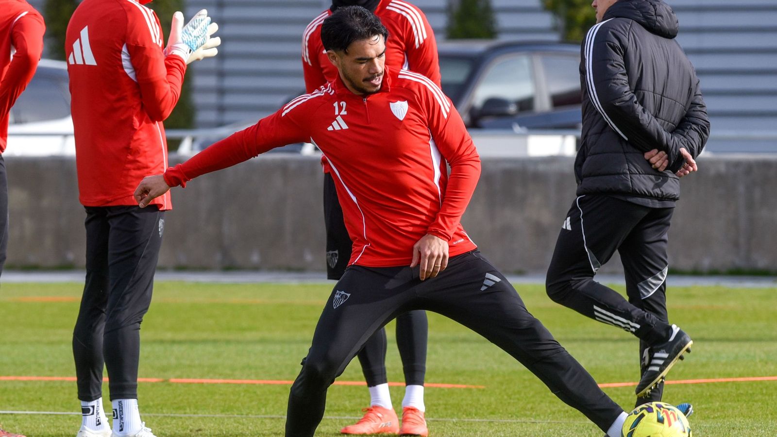 Gabriel Suazo durante un entrenamiento del Sevilla FC.