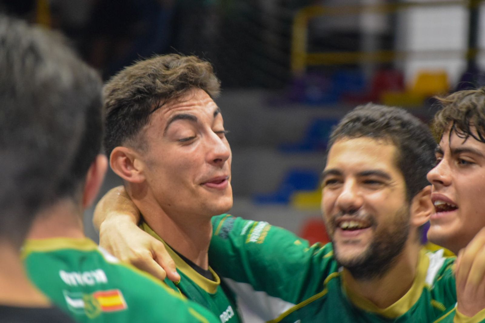 Los jugadores antequeranos celebran.