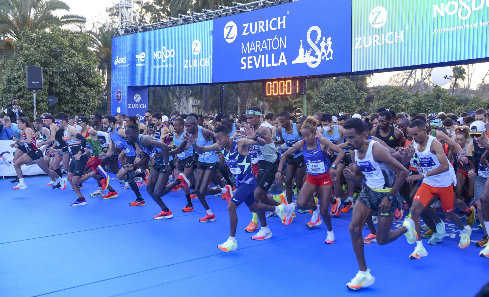 La Maratón de Sevilla 2022, en imágenes 1