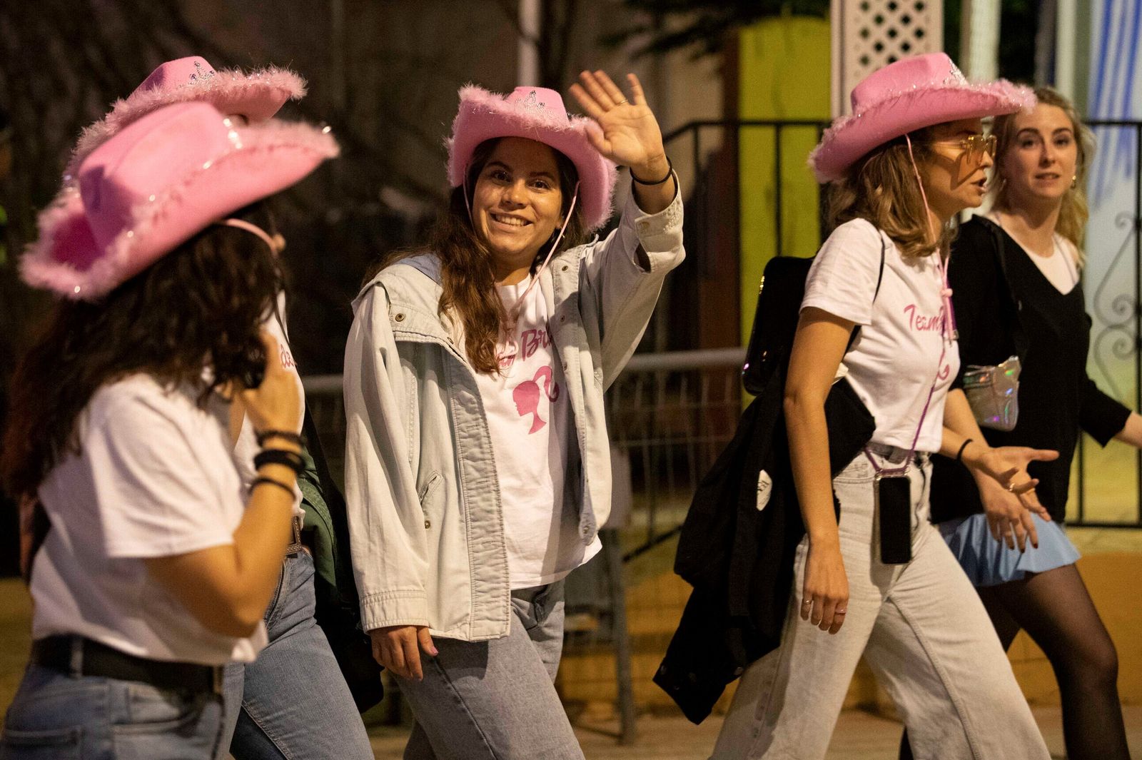 Granada vive un domingo de Corpus marcado por el buen tiempo.
