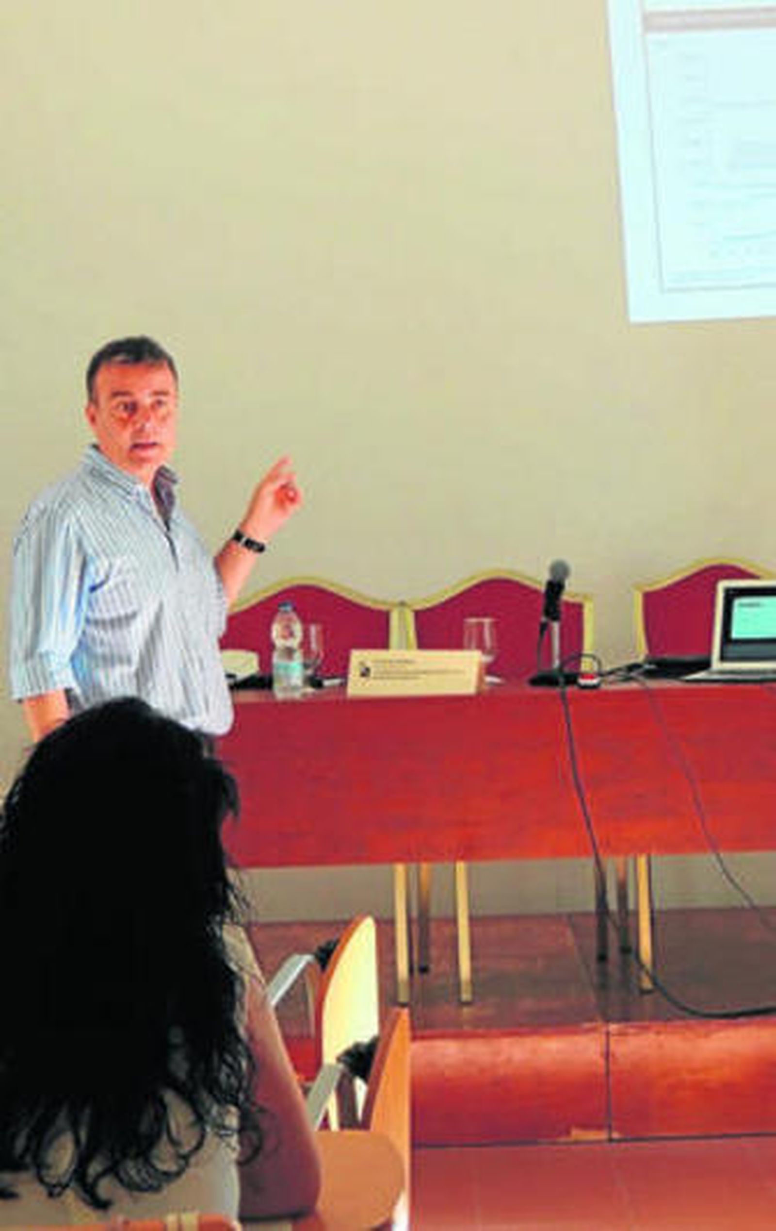 Francisco Cañero, durante su ponencia de ayer.
