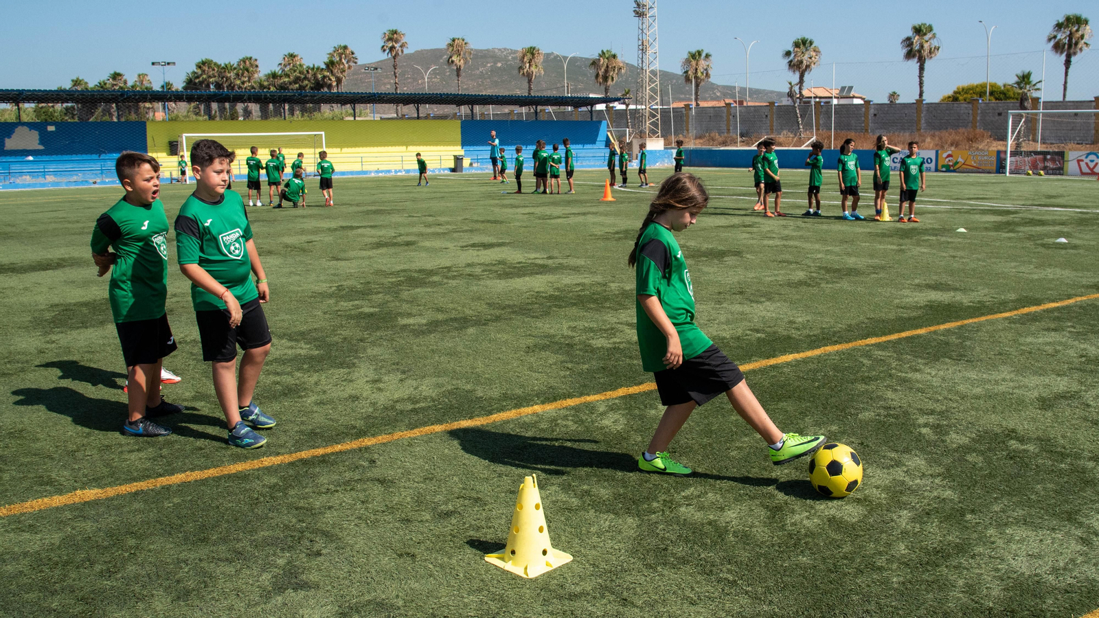 Las fotos del III Campus de verano de la Real Balompédica Linense