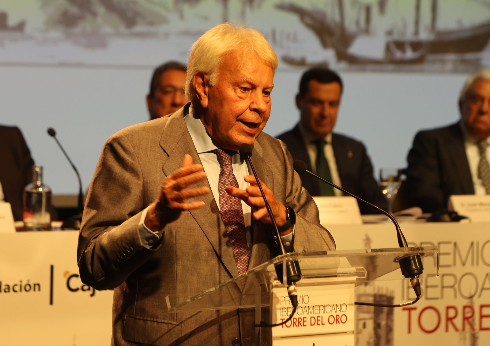 Felipe González.