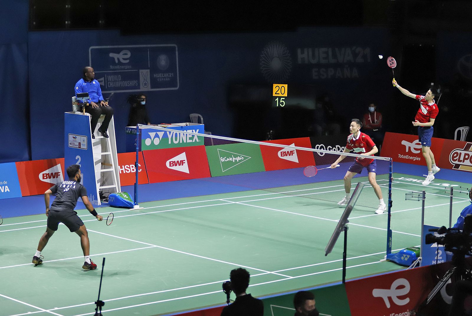 Las mejores imágenes de la jornada de bádminton del lunes en el Huelva 2021