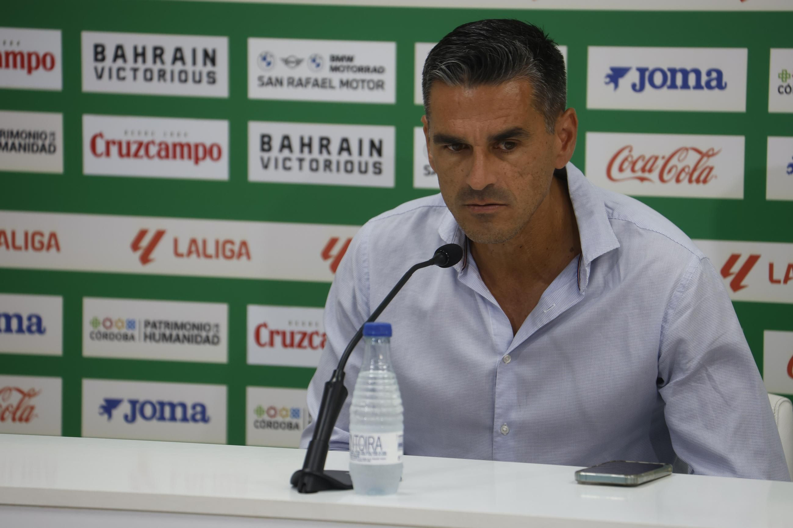 Las mejores fotos de la presentación de Alberto del Moral como nuevo jugador del Córdoba CF