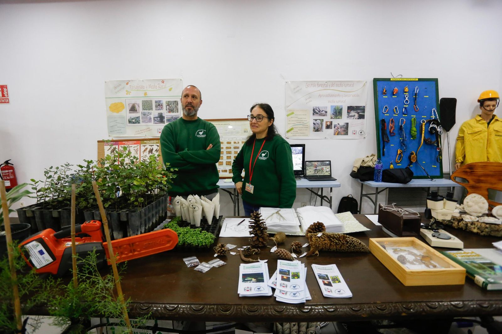 Las fotos de la XIII Feria de Ciclos Formativos Campo de Gibraltar en el Palacio de Congresos de La Línea