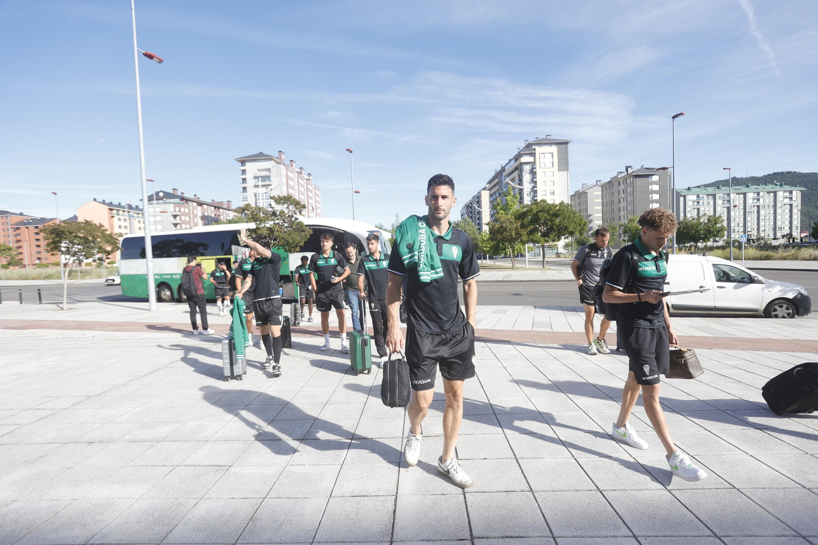 La llegada del Córdoba CF a Ponferrada, en imágenes