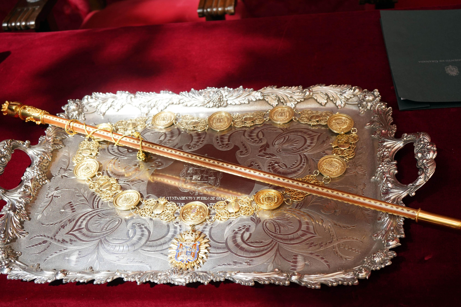 La constitución de los Ayuntamientos de Granada, en imágenes