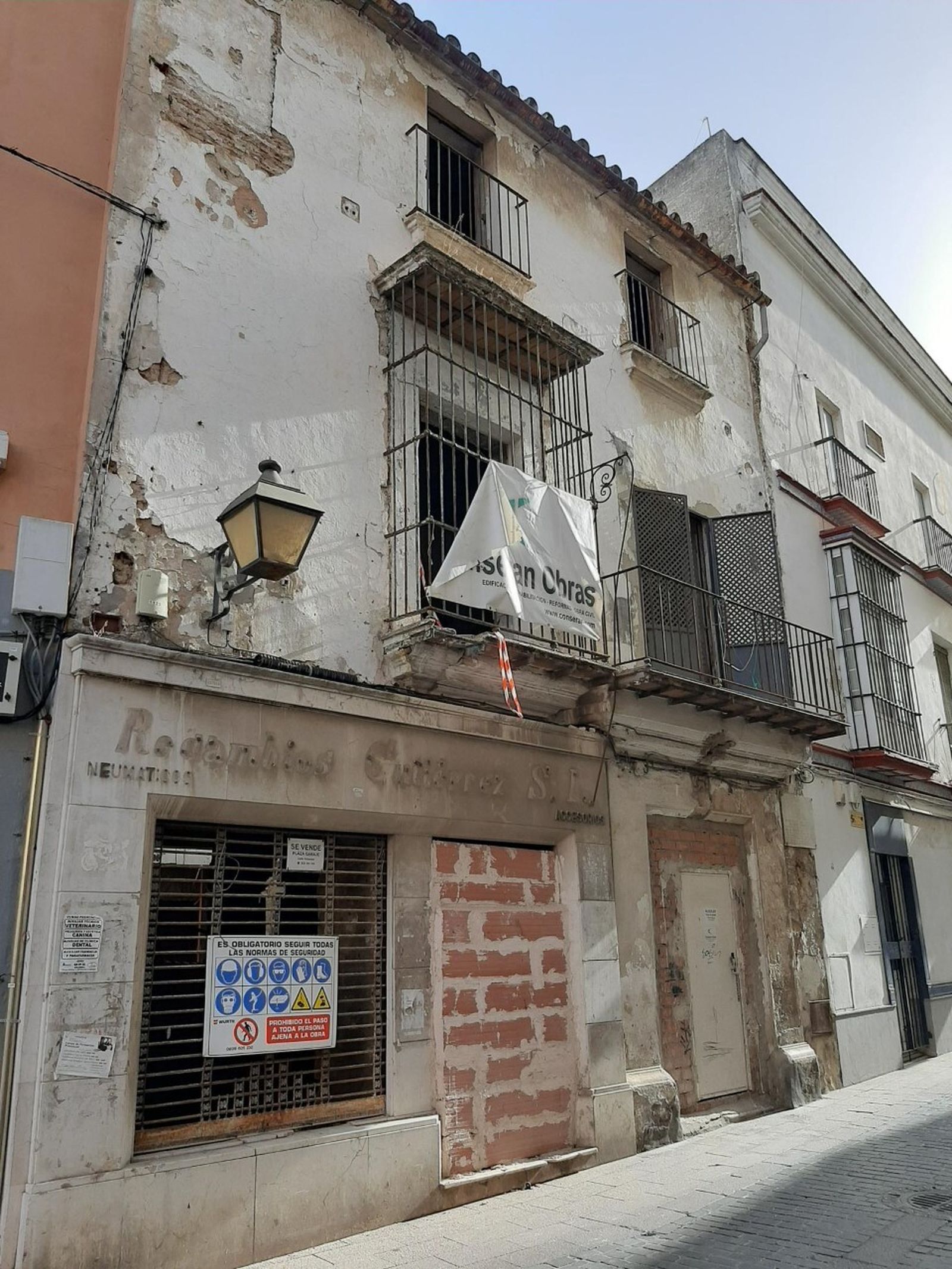 Fachada de la casa nº 3 de la calle Bizcocheros.