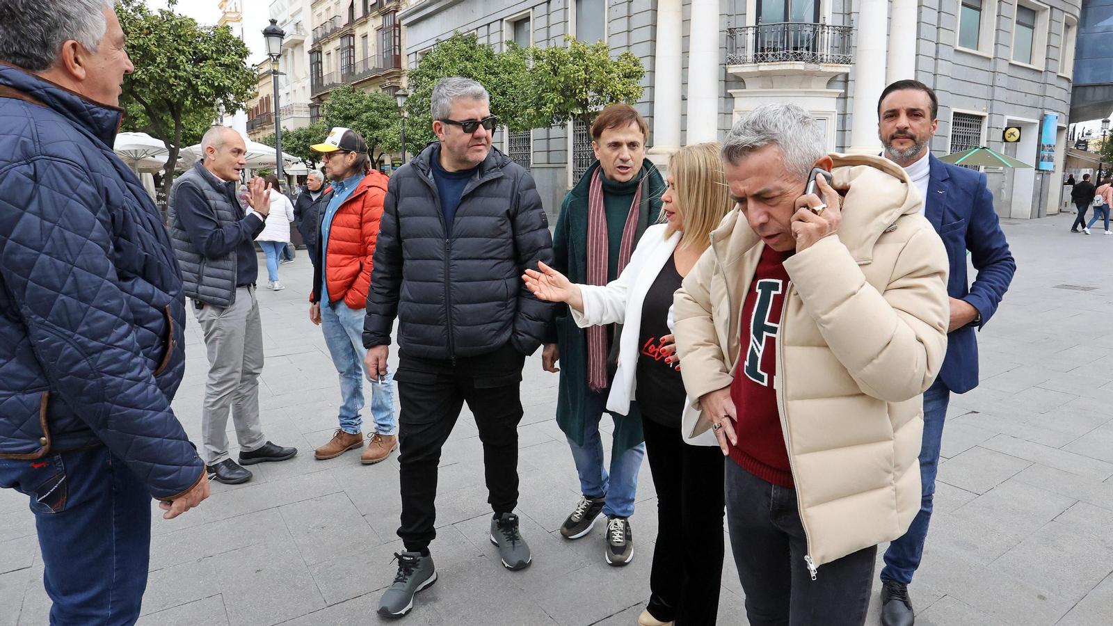 Visita a Jerez de famosos y artistas con el empresario José Luis López y Mamen Sánchez