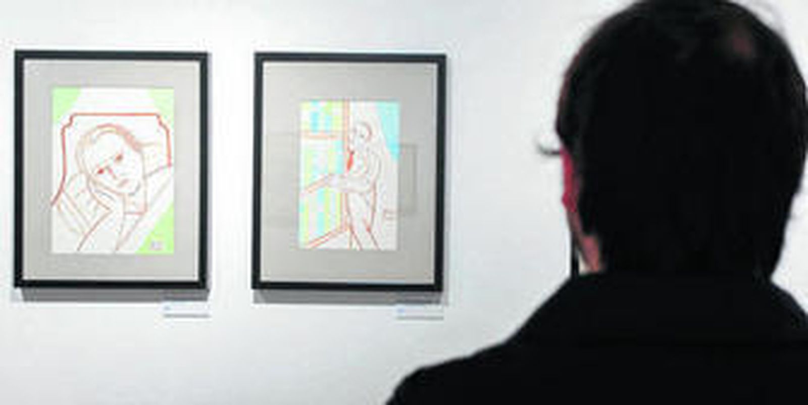 1. Dos dibujos de Norah Borges. 2. Una de las fotografías del autor que recoge la muestra. 3. María Kodama, que anoche impartió una conferencia en Cajasol, junto a Antonio Pulido en un momento del recorrido que hizo por la exposición. 4. Algunos de los ejemplares que ha reunido 'El infinito Borges'. 5. Uno de los apartados explora la vinculación con el cine del escritor argentino.  6. El comisario Claudio Pérez con algunos discos que contienen grabaciones de Borges y su colaboración con Astor Piazzolla.