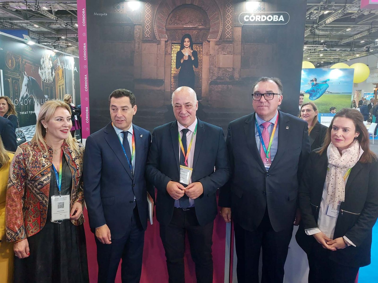 Representantes de la Diputación de Córdoba y la Junta de Andalucía en la World Travel Market de Londres.
