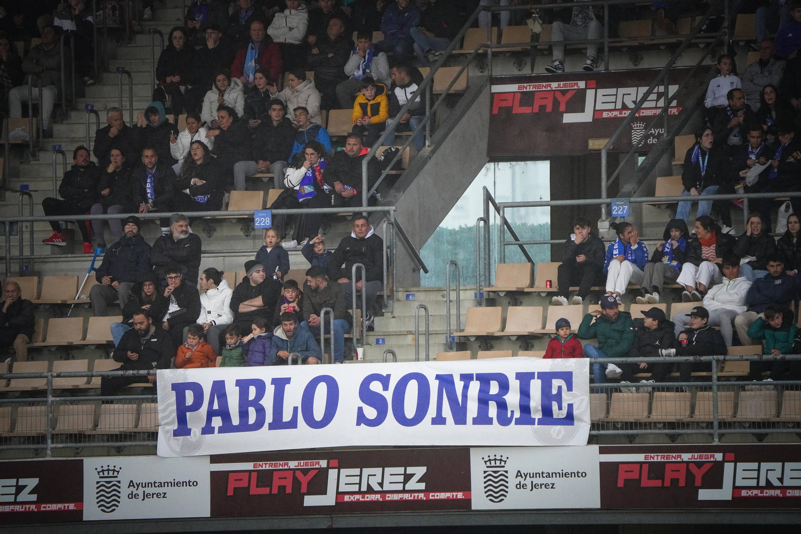 Búscate en el partido del Xerez CD - Cabecense