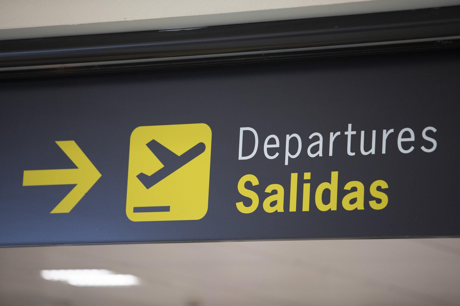 Zona de salidos en un aeropuerto