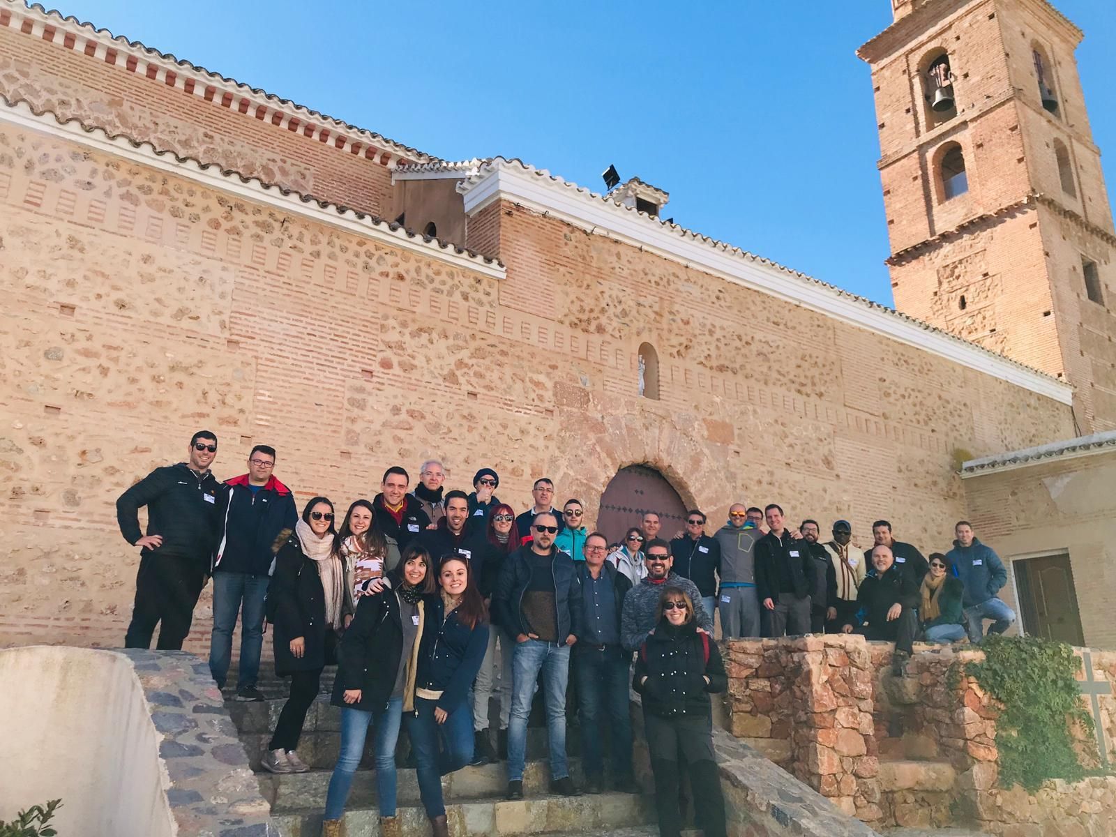 Ruta por algunos enclaves emblemáticos, como la iglesia.