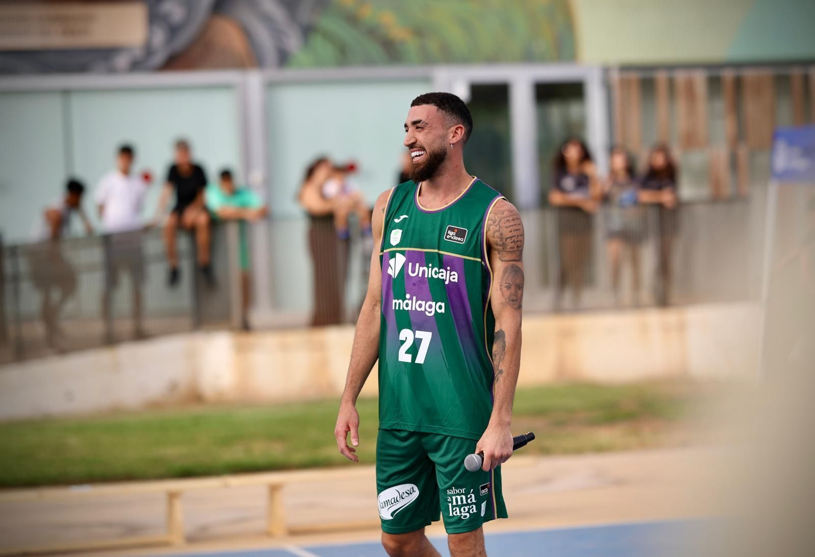 Las fotos de la espectacular presentación de Chris Duarte con el Unicaja en el Parque del Oeste