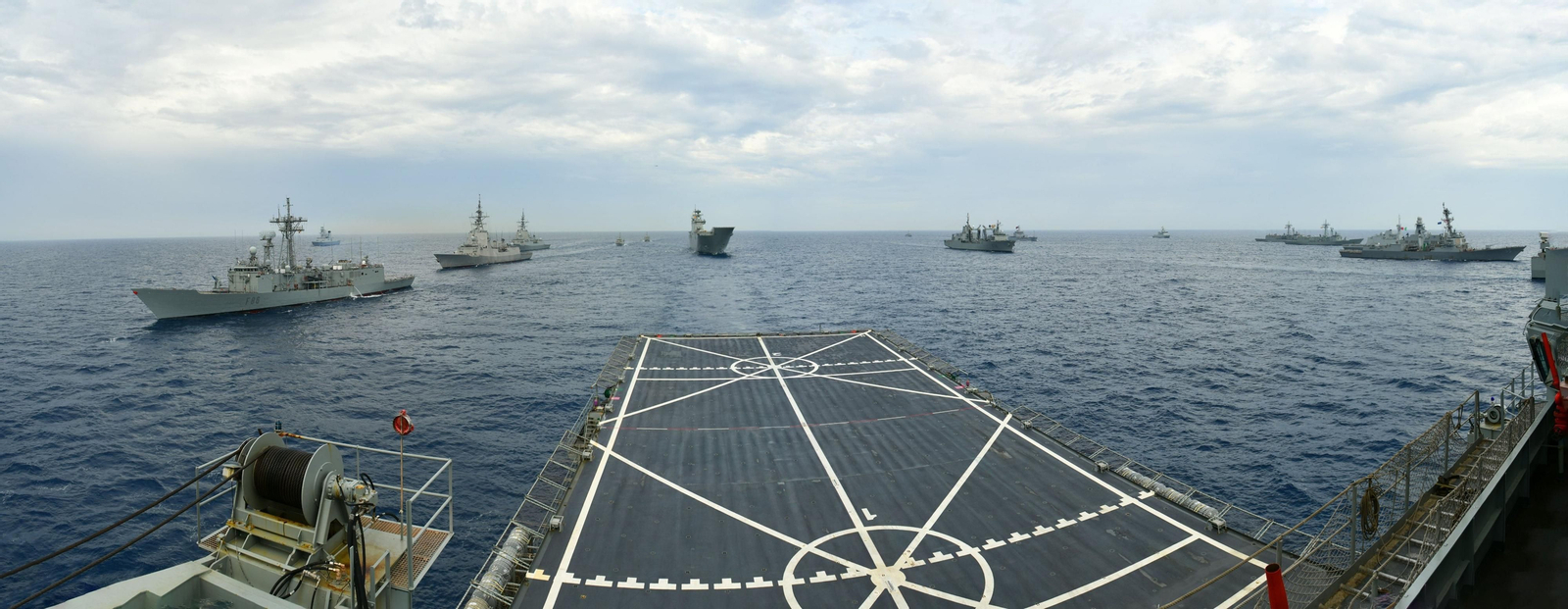 Imágenes de las unidades en formación durante Flotex.