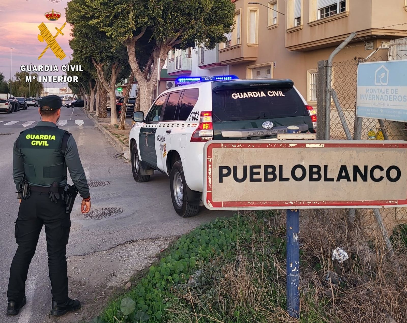Una patrulla de la Guardia Civil en Puebloblanco.
