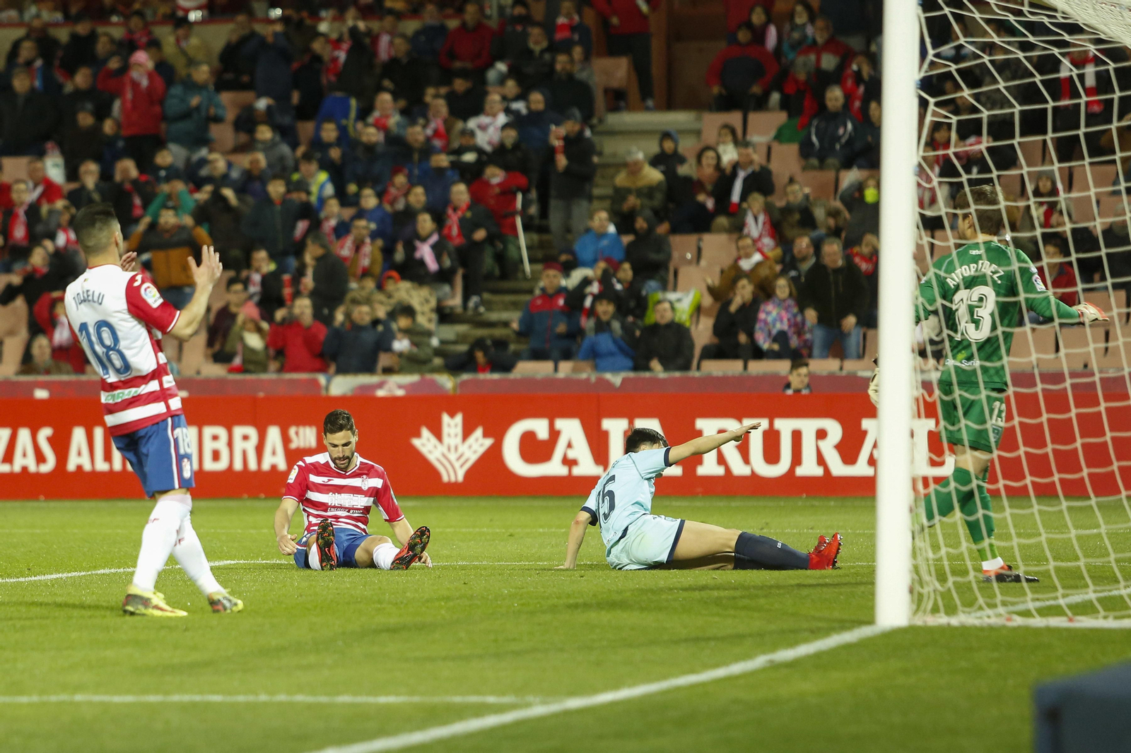 Las imágenes del Granada-Numancia