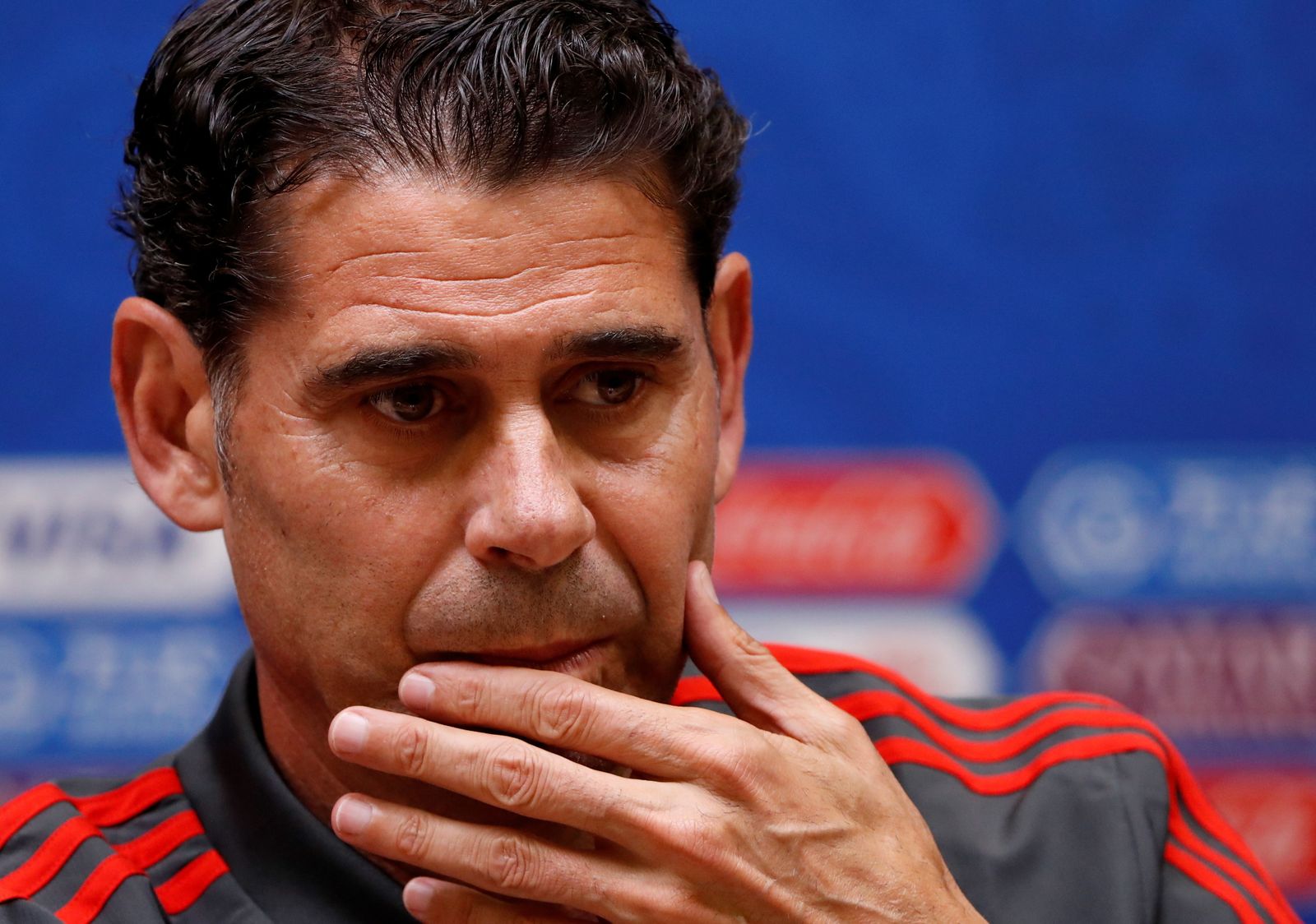 Fernando Hierro en rueda de prensa.