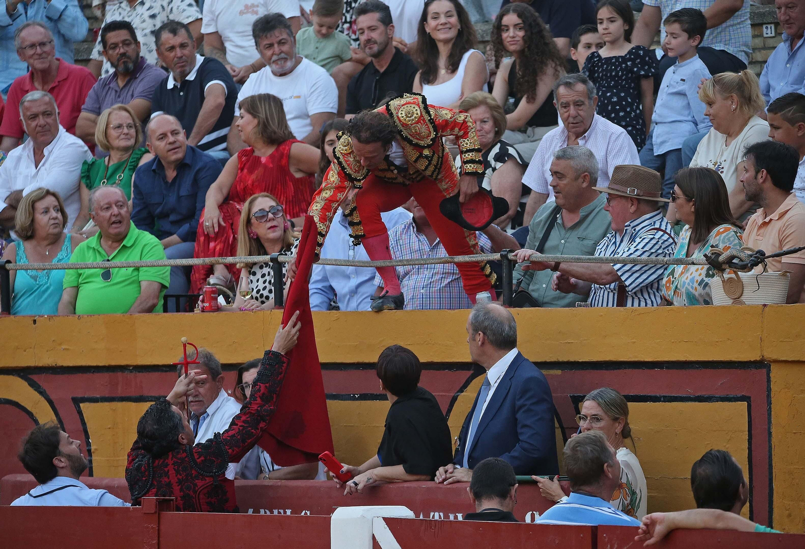 Fotos de la corrida del sábado de la Feria Taurina de Algeciras 2023: Antonio Ferrera, Manuel Escribano y Miguel Ángel Pacheco