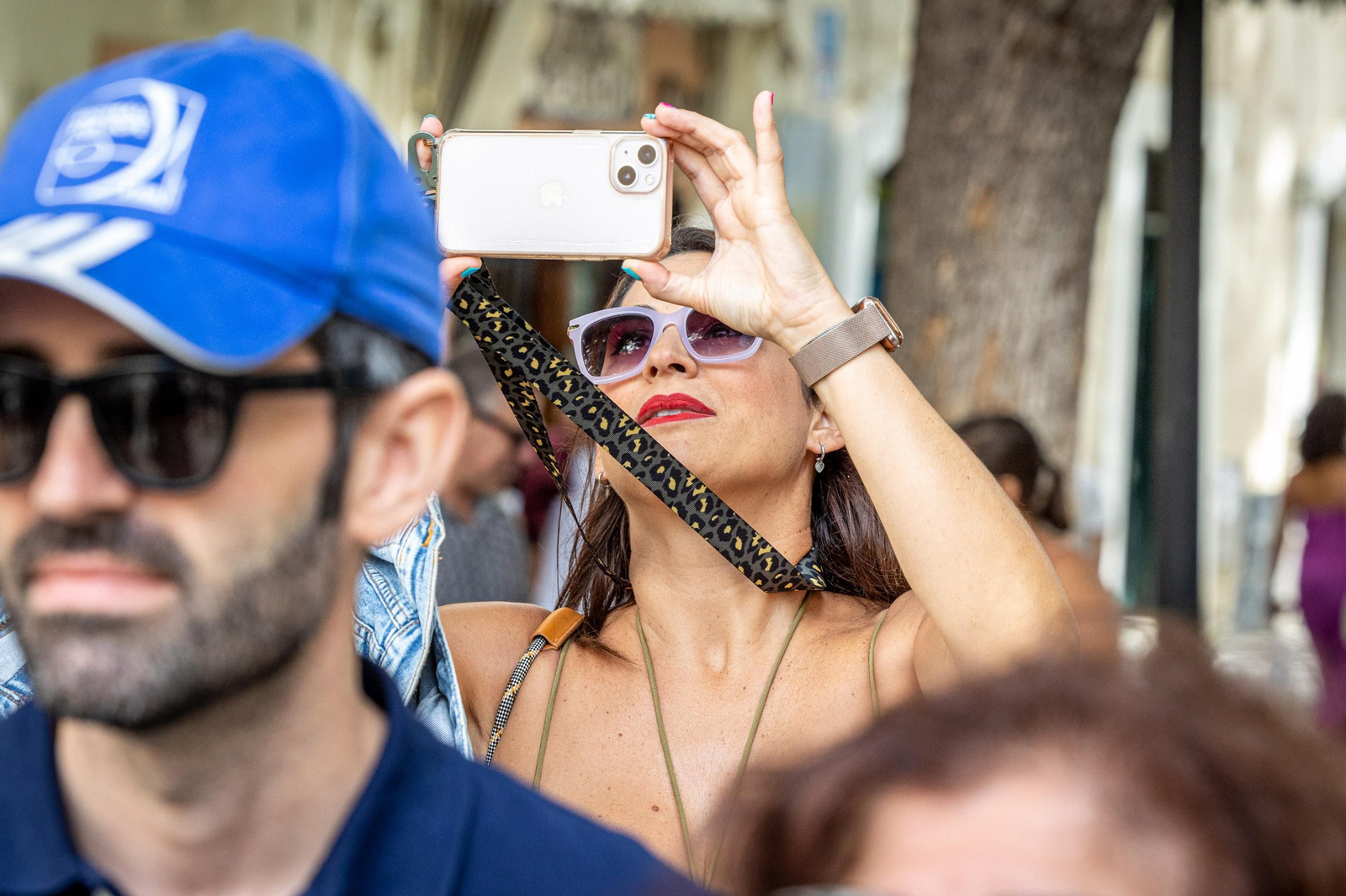 Búscate en SailGP Cádiz: La ciudad disfruta del ambiente del domingo con las actividades, las carreras y los bares