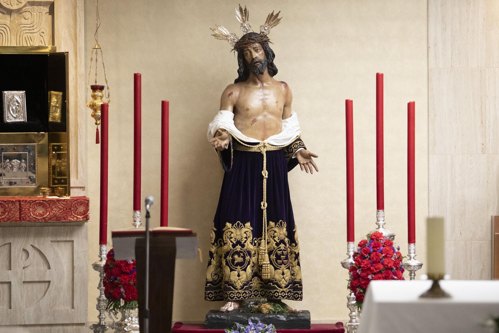 Fotos: La cofradía del Despojado, en San Andrés y con exposición