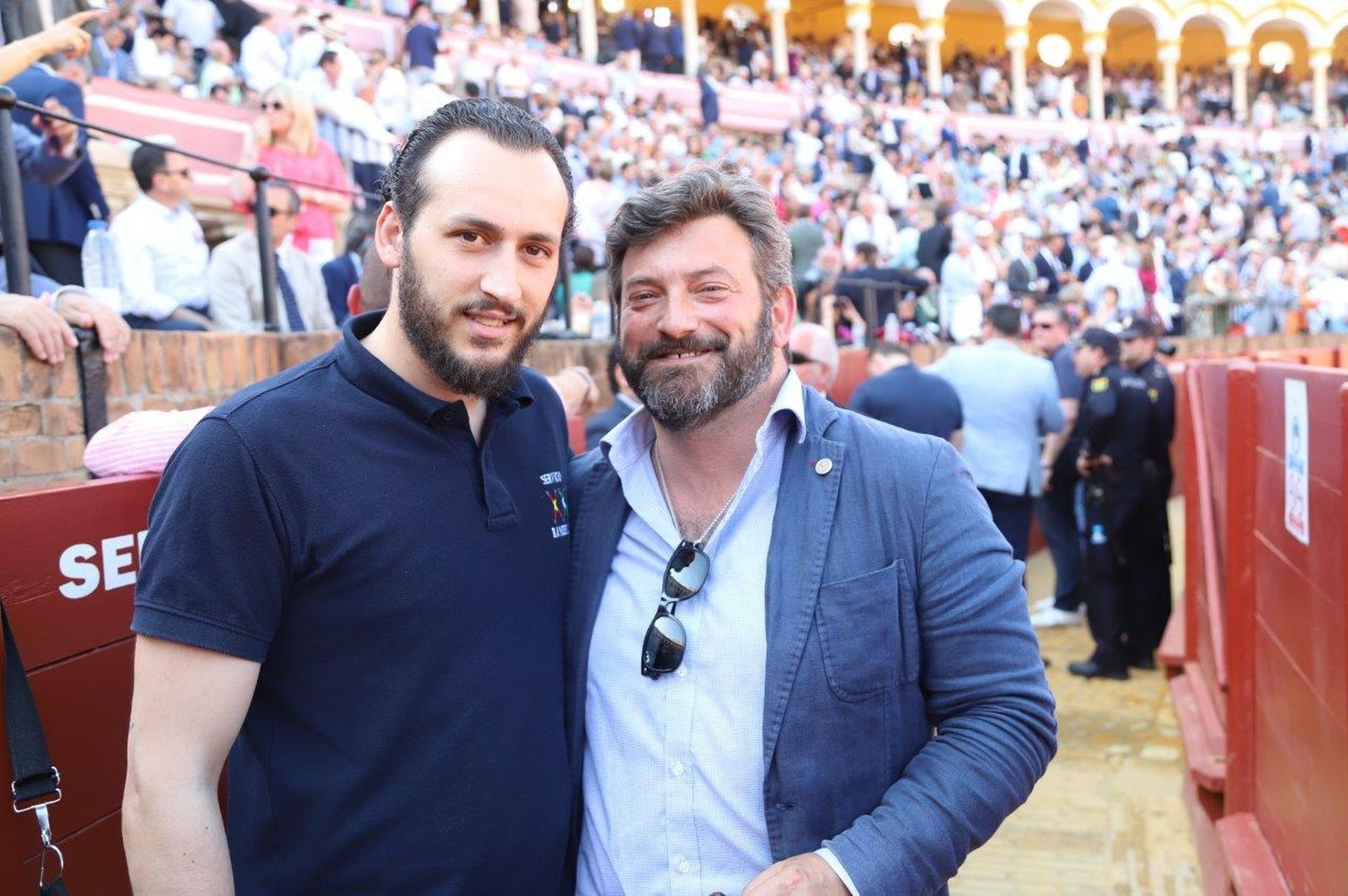 Las imágenes de los famosos y las autoridades en la corrida del sábado de Feria