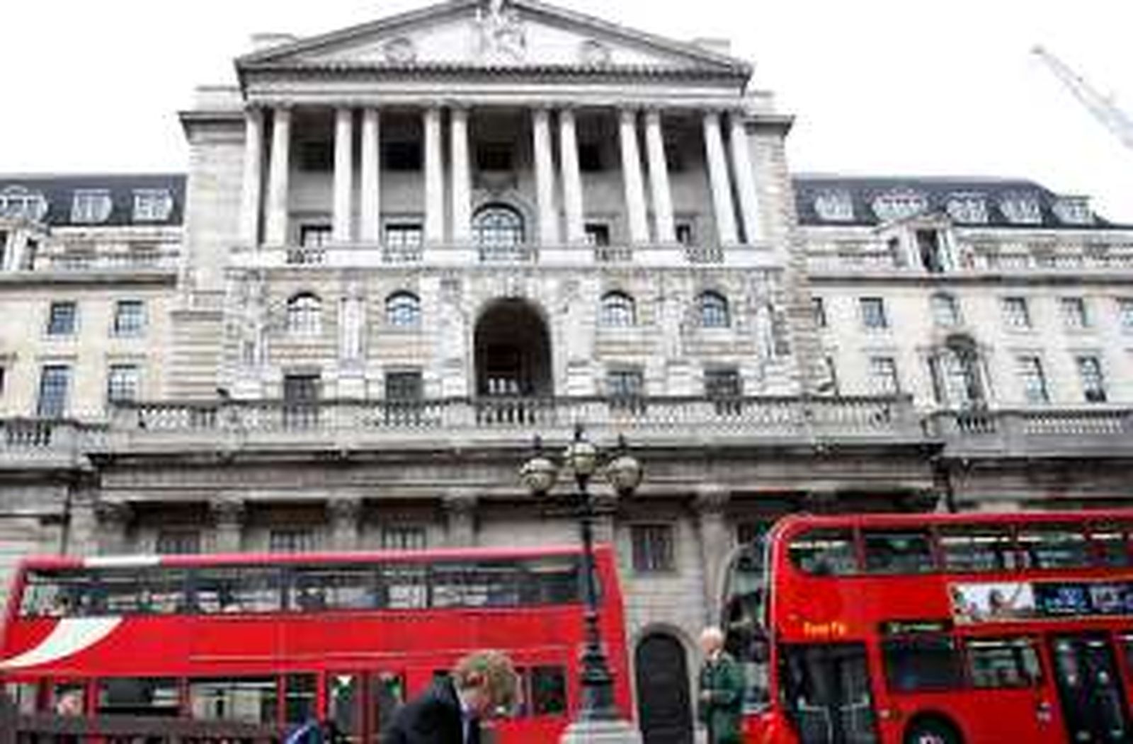 El Gobierno británico anuncia un plan de rescate de 62.000 millones de euros