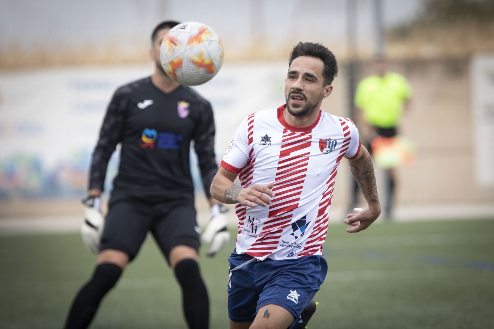Imagen del encuentro entre el Arenas de Armilla y el Huracán Melilla.