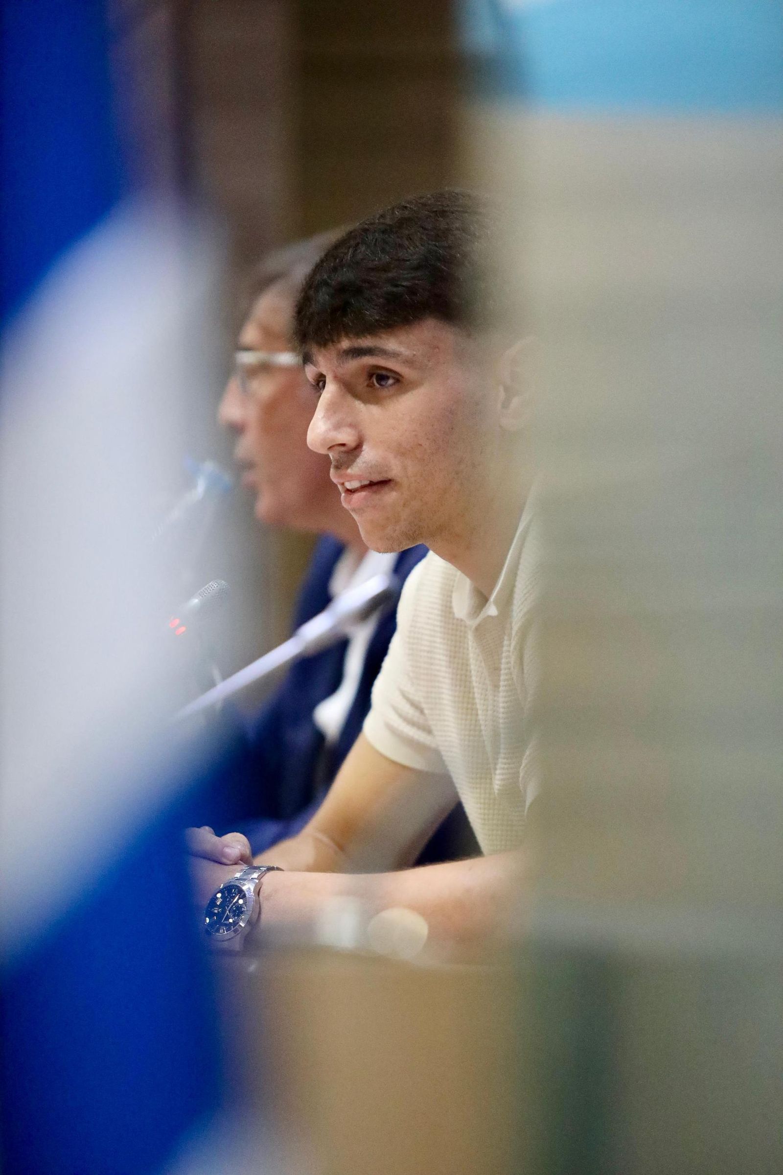 La renovación de Izan Merino y el balance de mercado de Loren, en fotos