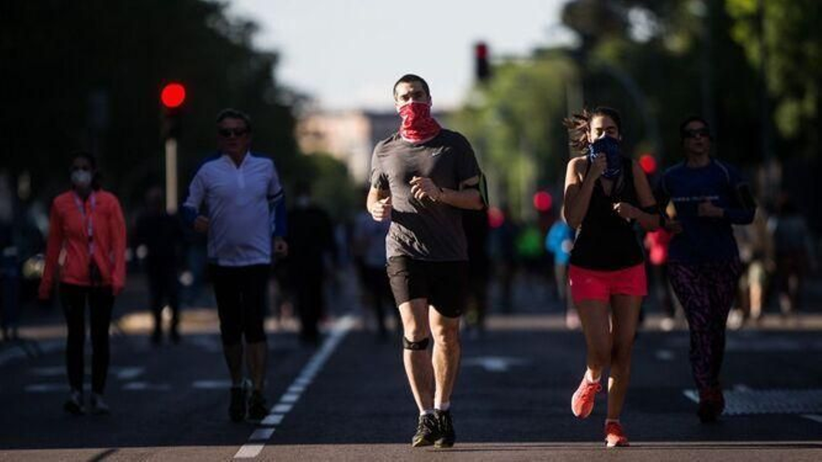 Los menores de 16 años también podrán practicar deporte al aire libre desde las 18 horas.