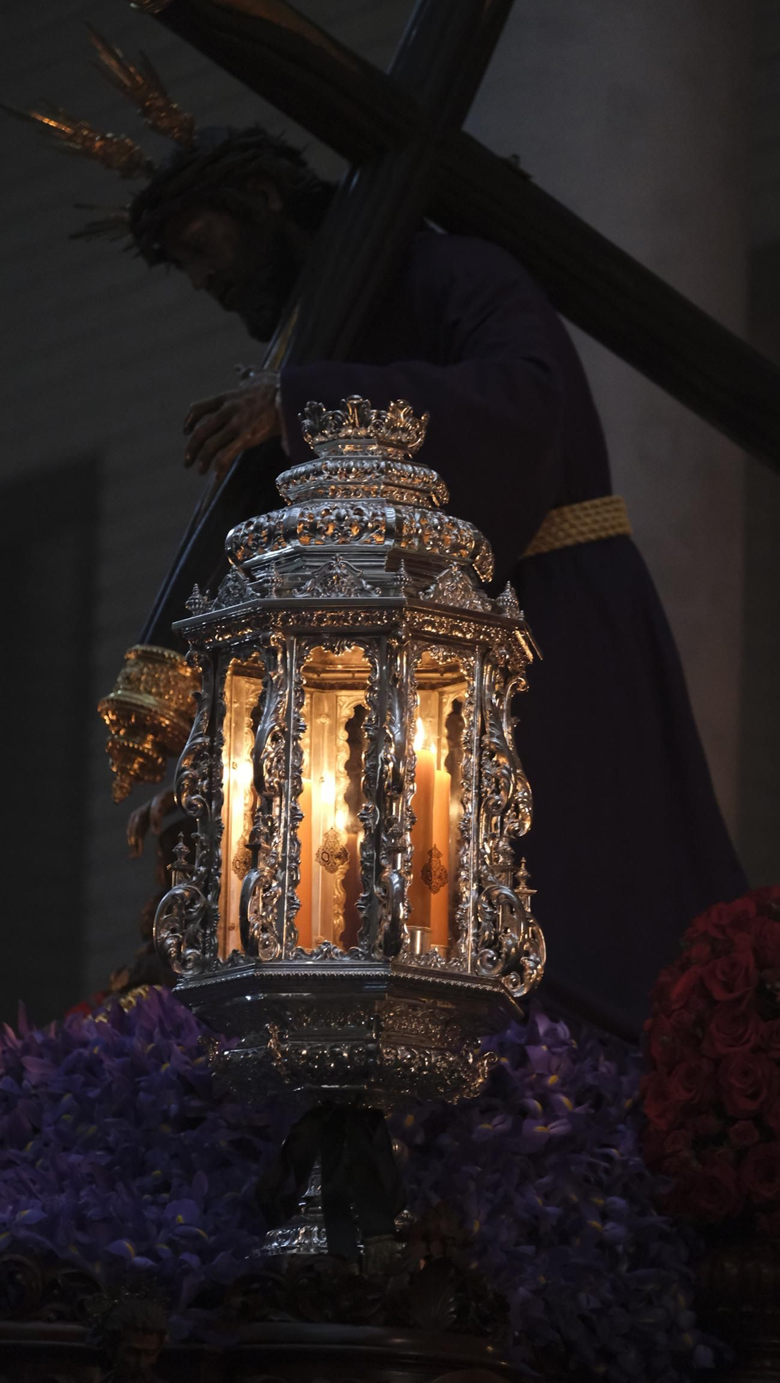 La procesión de Pasión en Almería, en imágenes