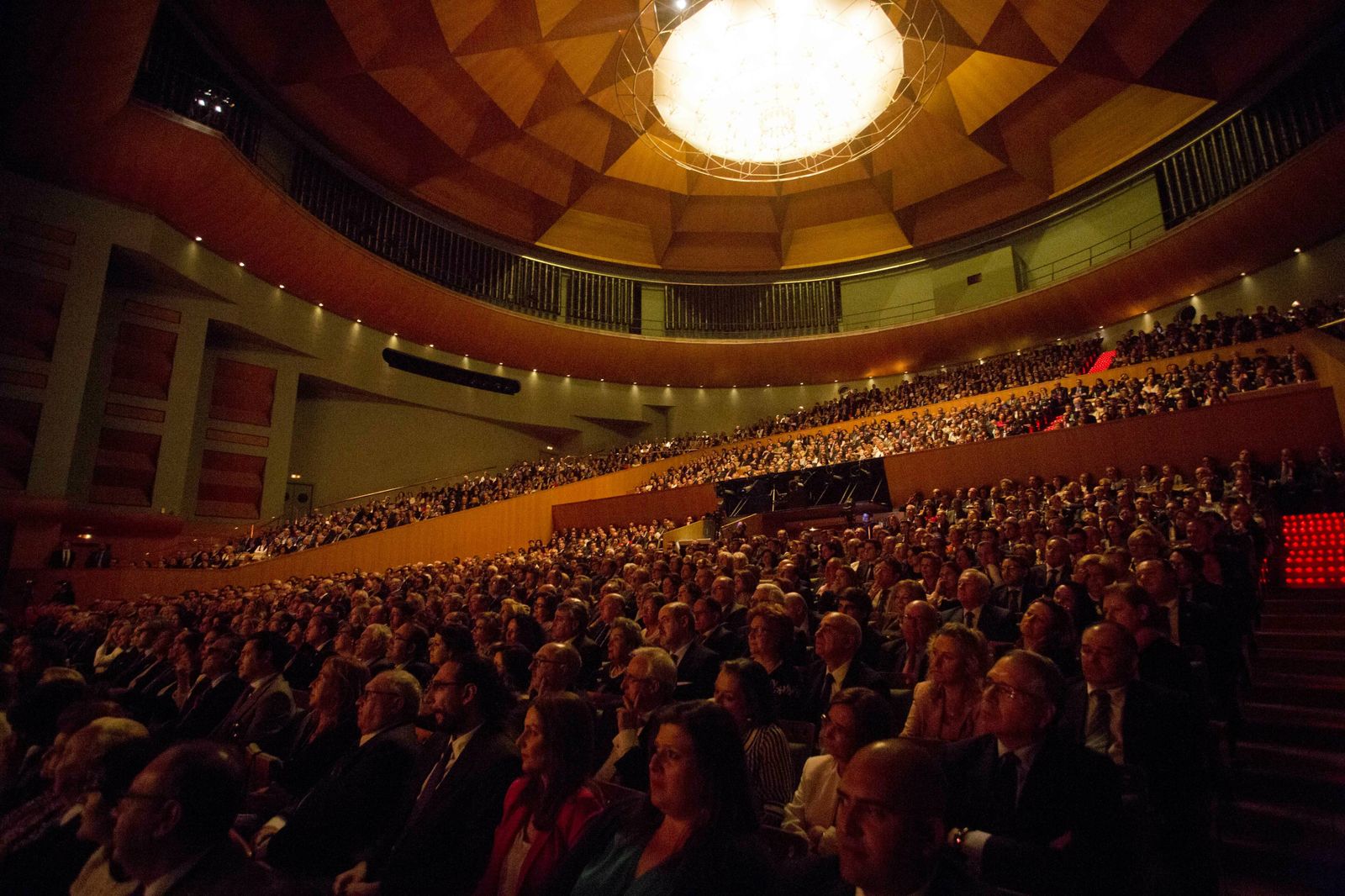 El Teatro Maestranza durante el Pregón de la Semana Santa de Sevilla