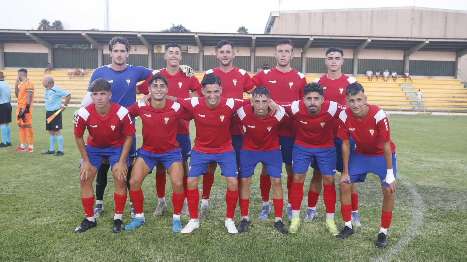 El once titular que se enfrentó a la Unión Deportiva Los Barrios el pasado sábado