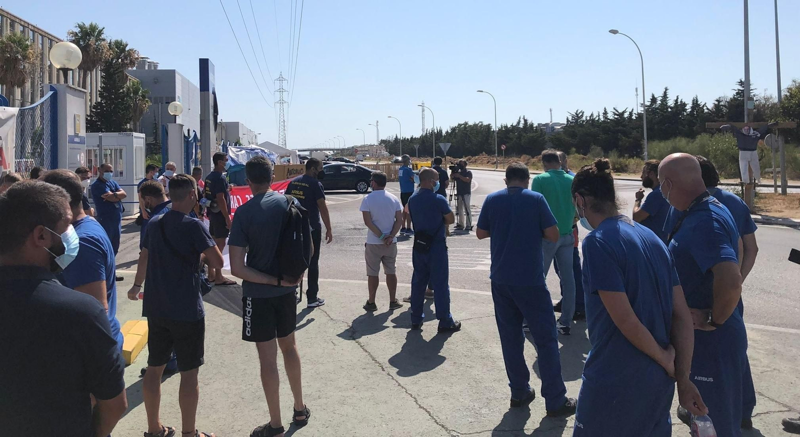 Un momento del encierro en la  planta de Airbus Puerto Real