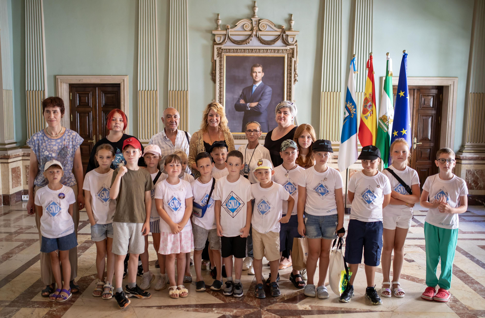 Recibimiento a los niños ucranianos en el Ayuntamiento de Huelva