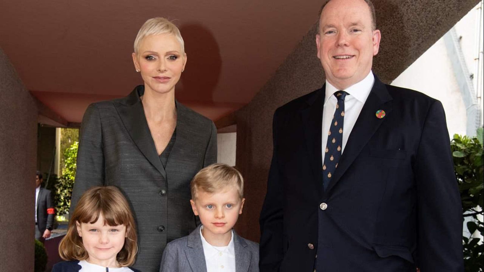Charlene, con Alberto de Mónaco y sus mellizos, el pasado 30 de abril en su reaparición oficial en público- Charlene, con Alberto de Mónaco y sus mellizos, el pasado 30 de abril en su reaparición oficial en público-