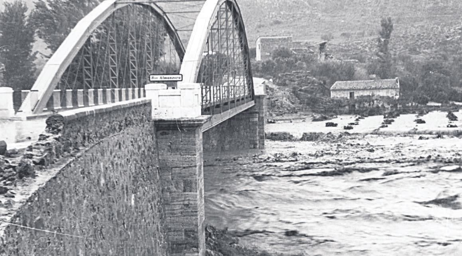 Ve las imágenes más espectaculares de la riada del Almanzora de 1973