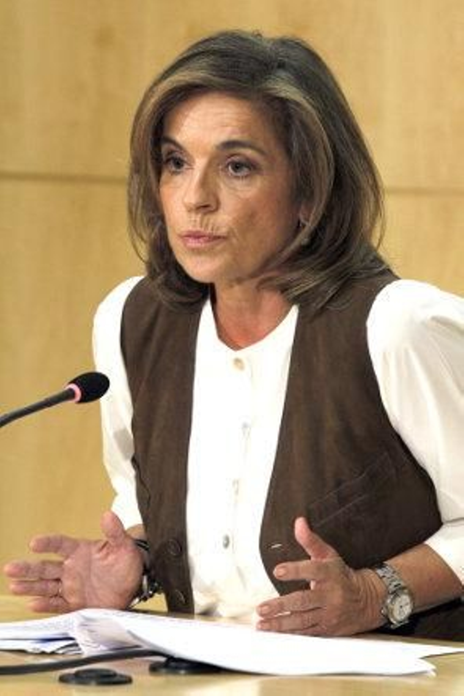 Botella cesa al consejero delegado y al director de Madrid Espacios y Congresos