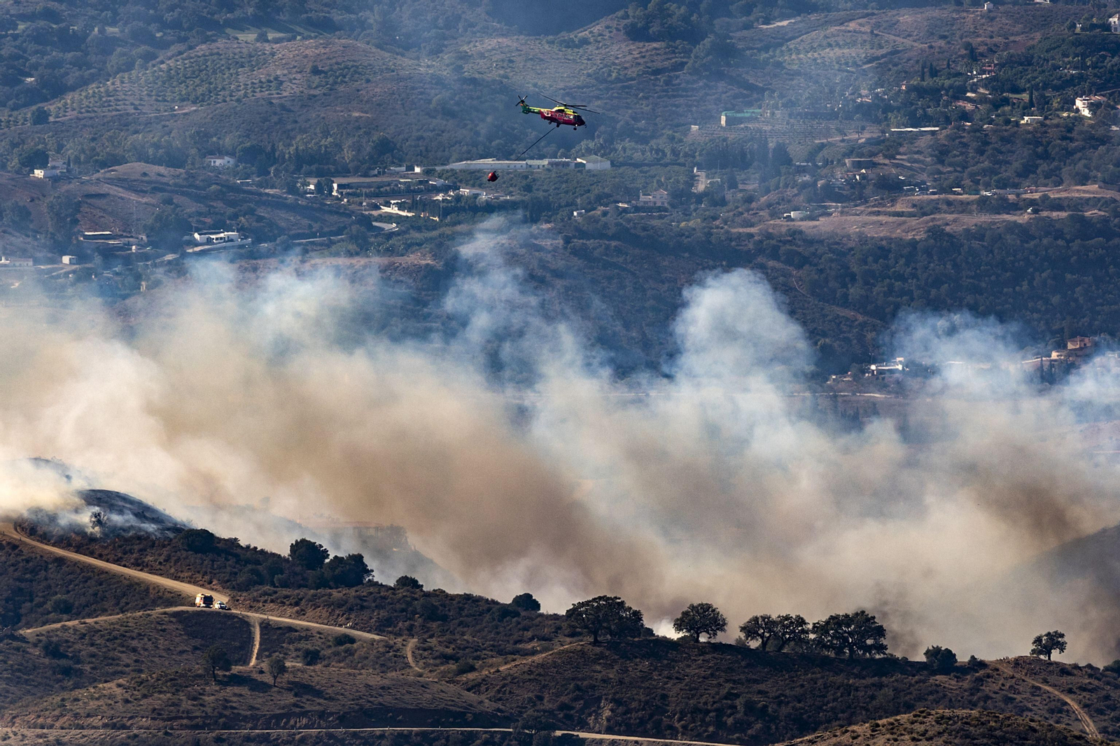 El incendio forestal en un paraje de Mijas, en fotos