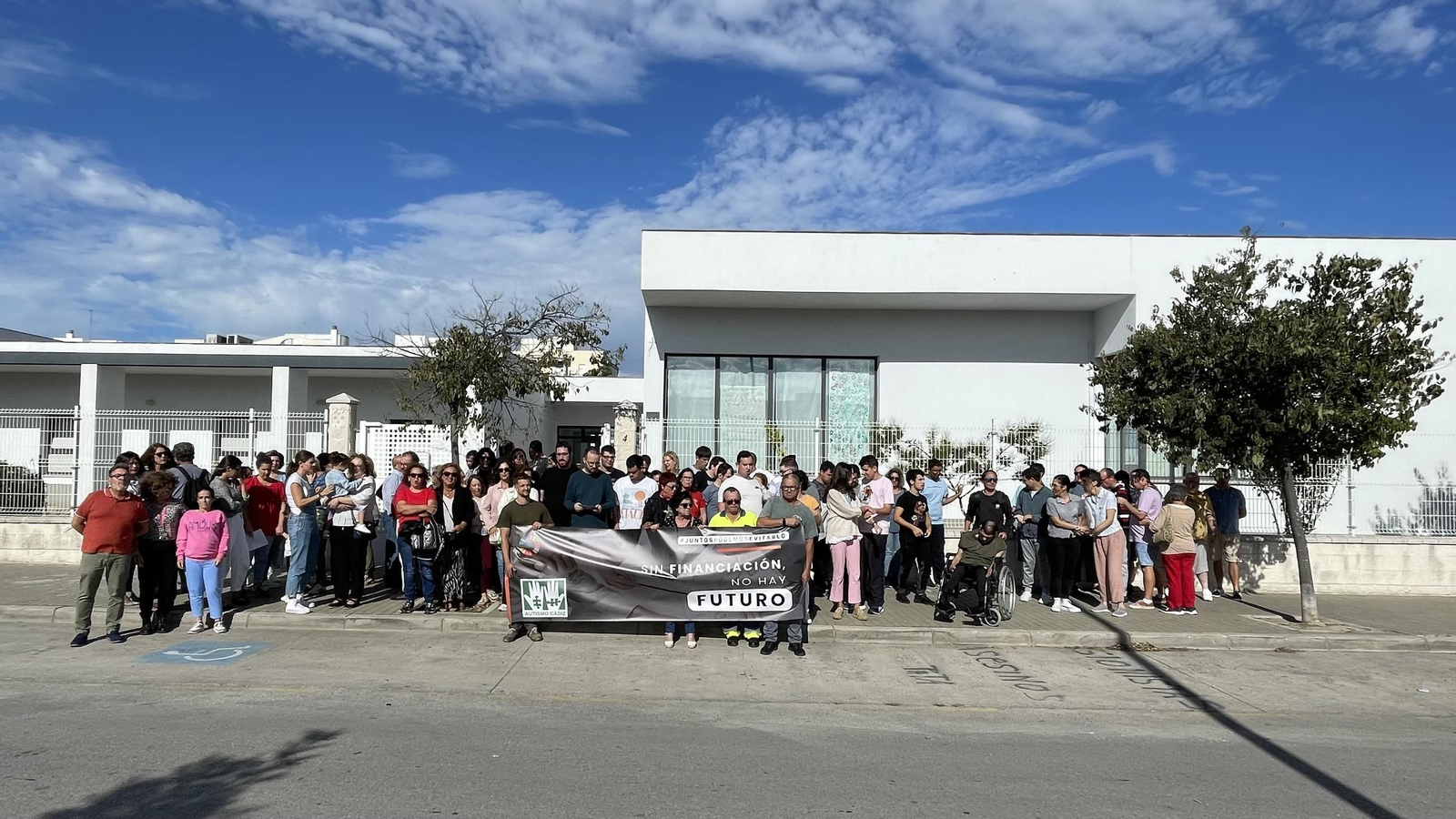 Una imagen de la concentración en la sede de Jerez.