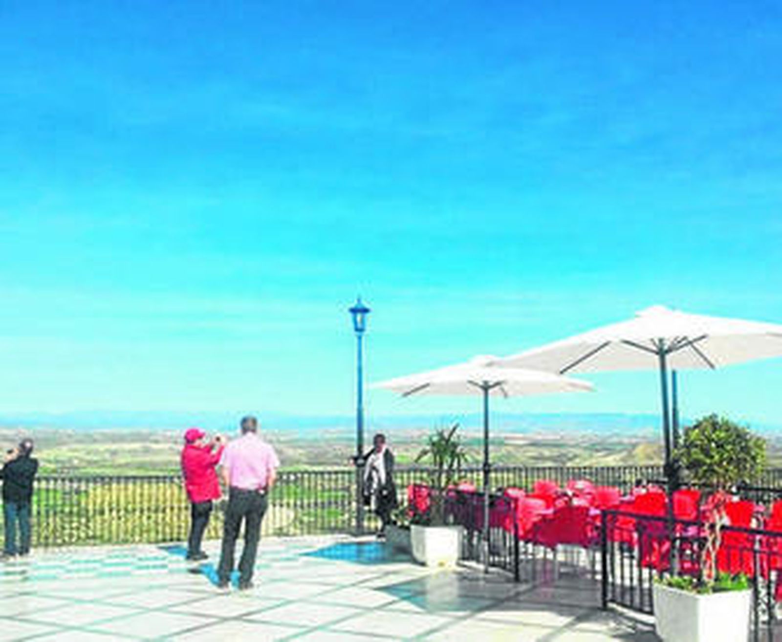 El mirador de la Plaza Nueva es un símbolo de Mojácar.