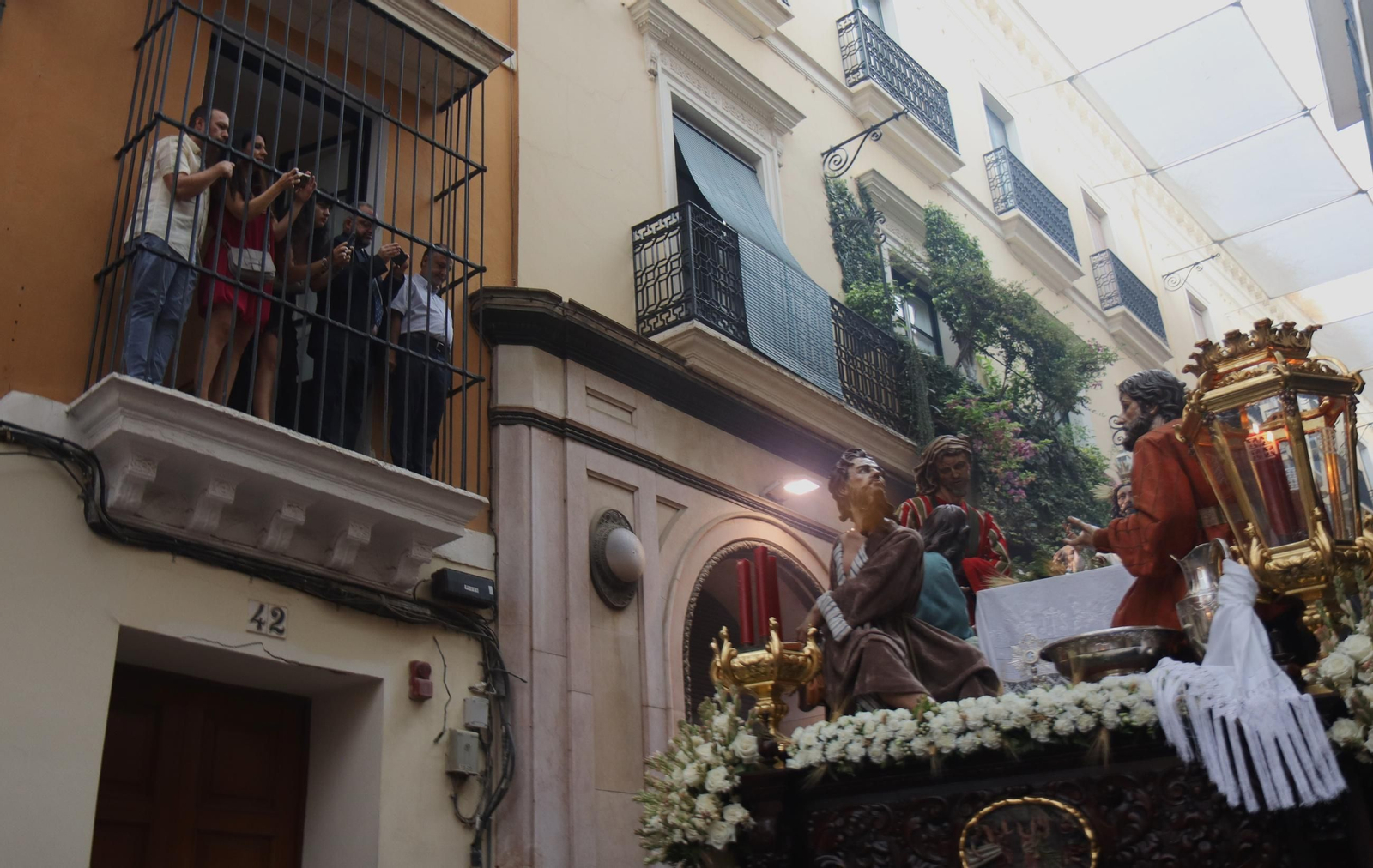 Traslado del misterio de la Cena al Palacio Arzobispal