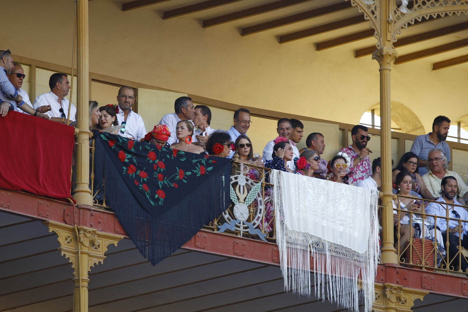 Imágenes del ambiente de la corrida de toros de la Feria de Almería
