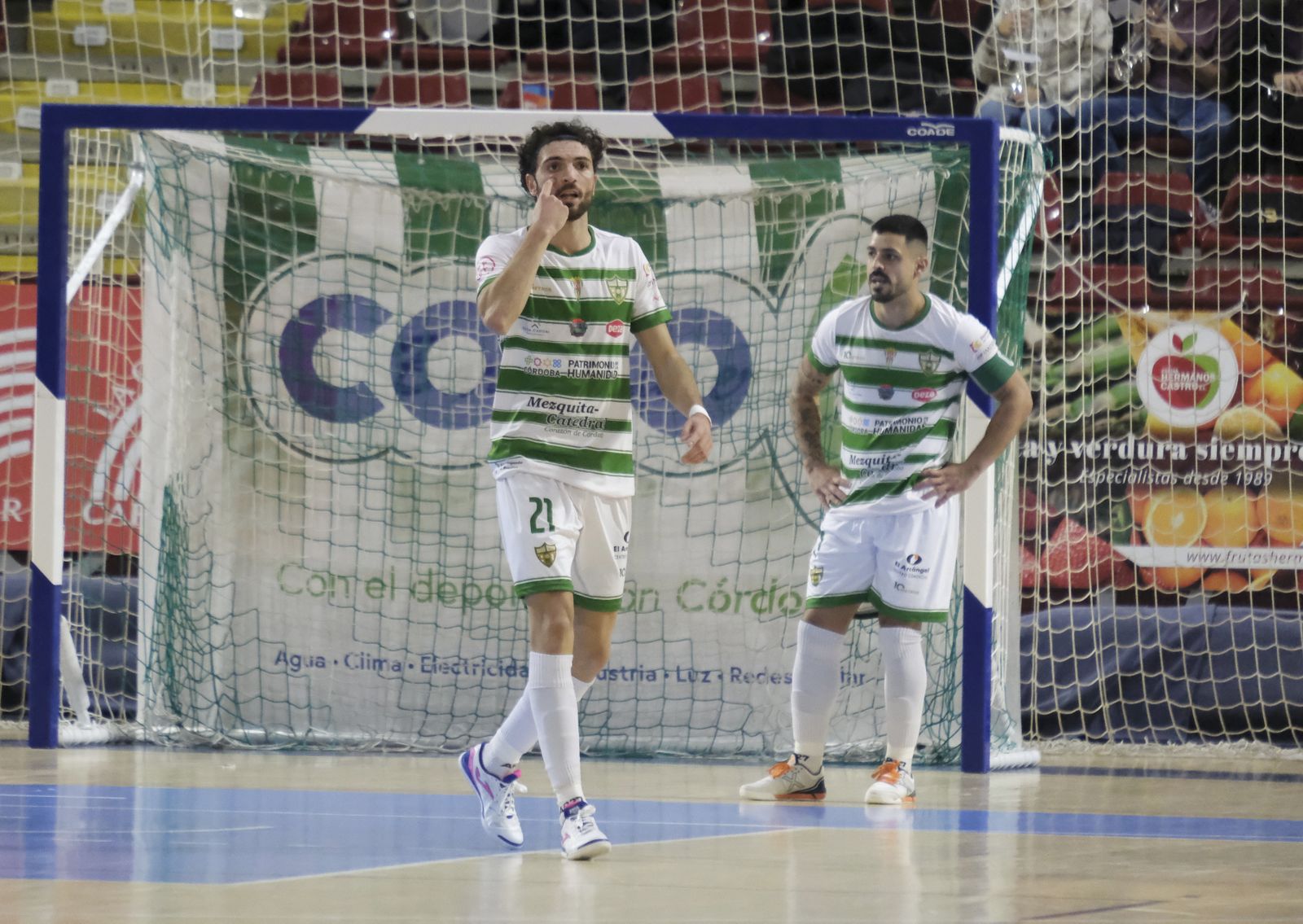 Las imágenes del empate entre el Córdoba Patrimonio y ElPozo Murcia en Vista Alegre