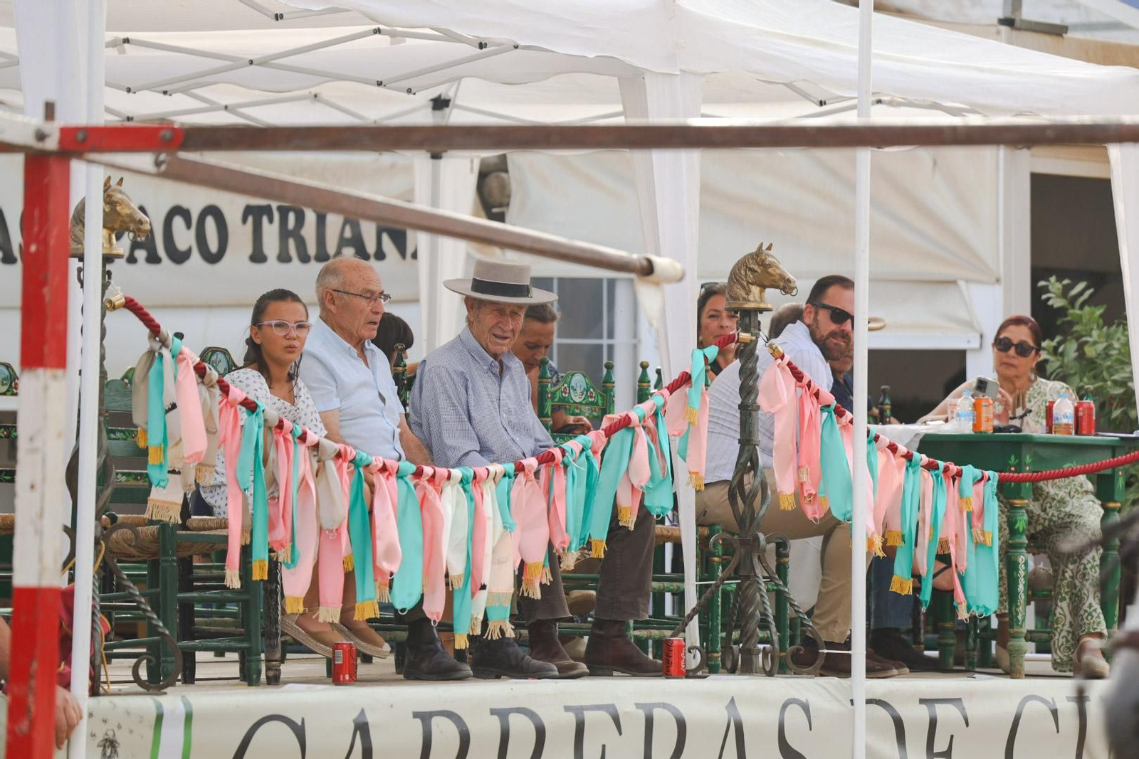 Rocío Chico 2025: Imágenes del acto de Juramento e Imposición de medallas a los nuevos hermanos, último día de triduo y las carreras de cinta a caballo