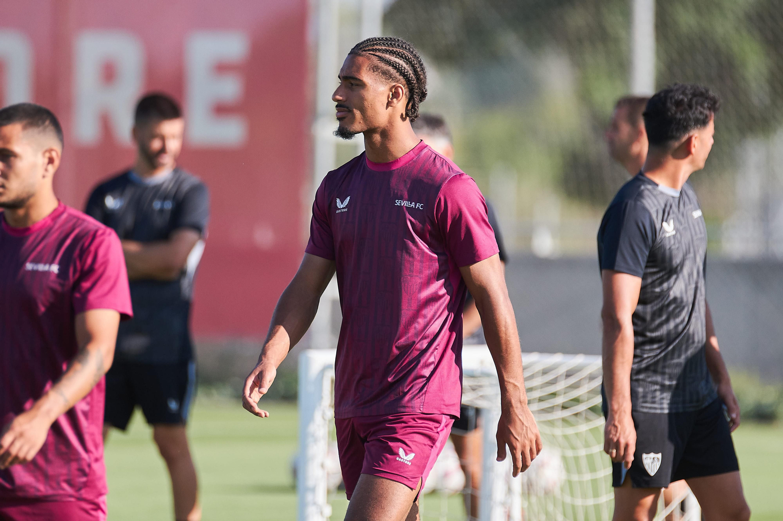 Badé, novedad en el entrenamiento de este viernes.