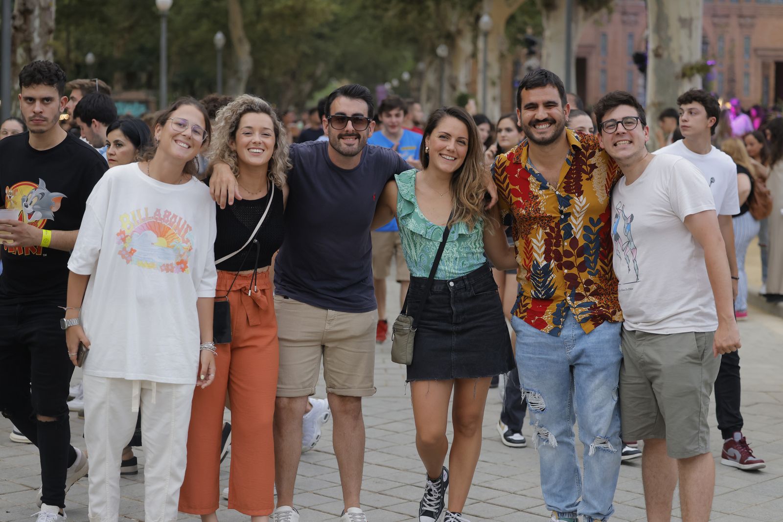 Búscate en las fotos del concierto de Bizarrap