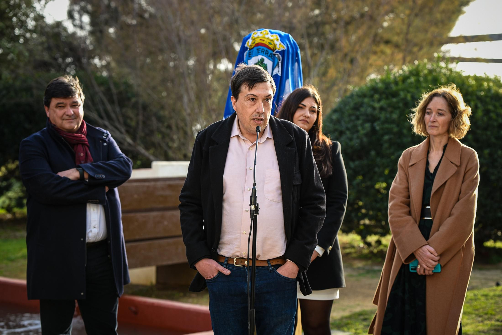 Imágenes de la inauguración del busto de Jesús Quintero en el Centro de la Comunicación Jesús Hermida
